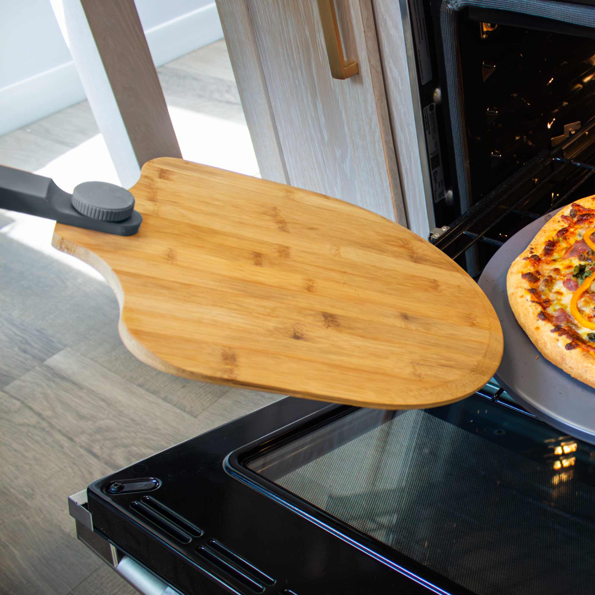 Bamboo Pizza Peel with Folding Handle, 12x14-Inch - Image 6