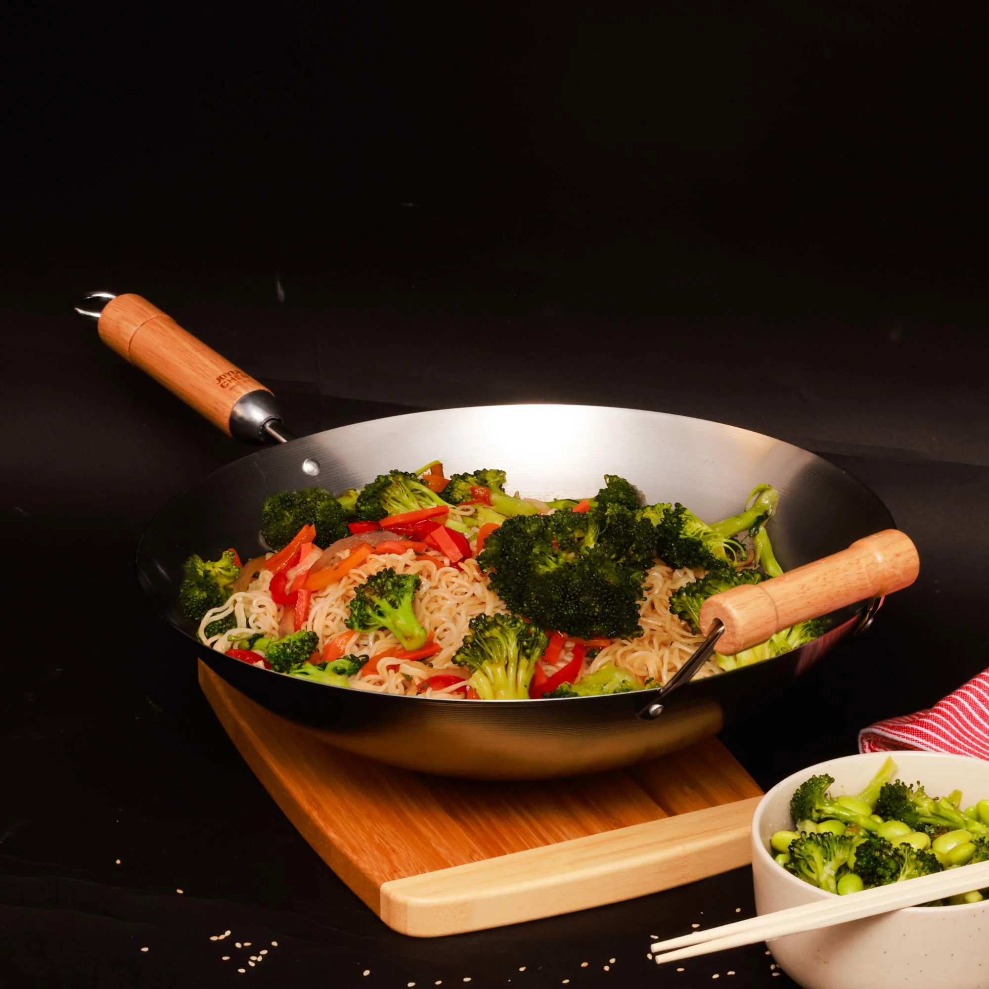 Classic Series 14-Inch Round Bottom Carbon Steel Wok with Birch Handles - Image 4