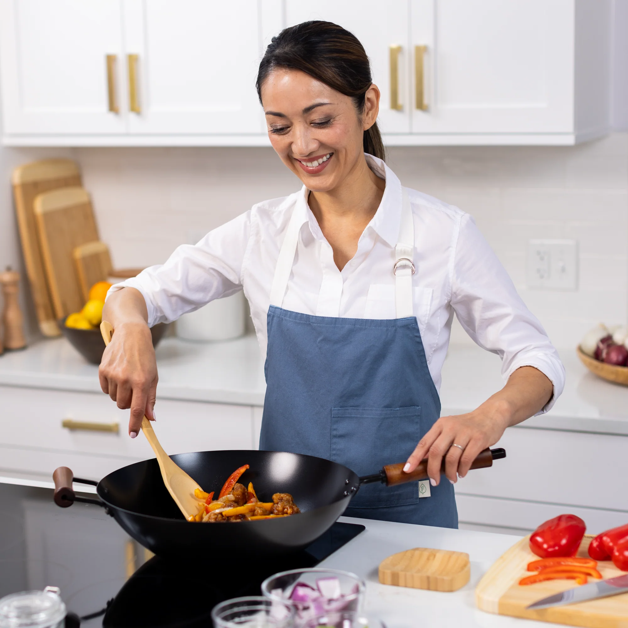 Classic Series 14-Inch Carbon Steel Ceramic Nonstick Stir Fry Pan - Image 3